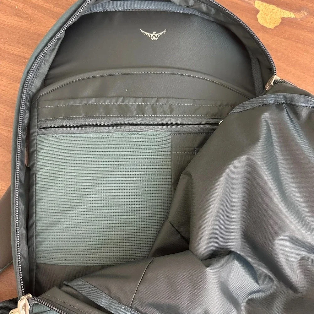 Osprey Arcane Day Backpack Unisex Large Teal Green Adjustable Straps Laptop Bag